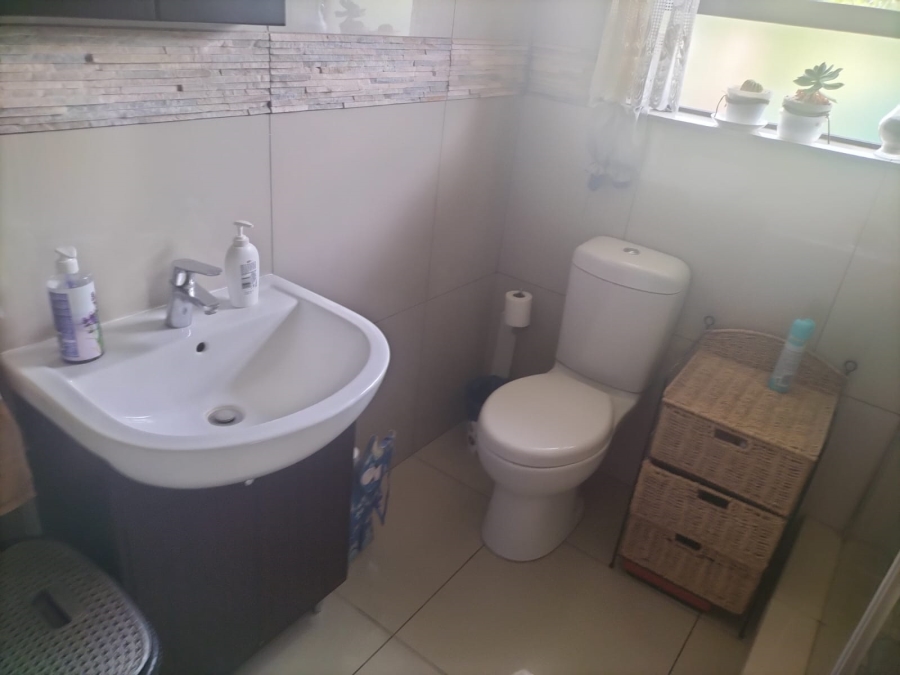 To Let 3 Bedroom Property for Rent in Groenvlei Sh Free State